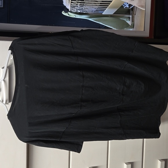 Lululemon Back In Action - Picture 4 of 5